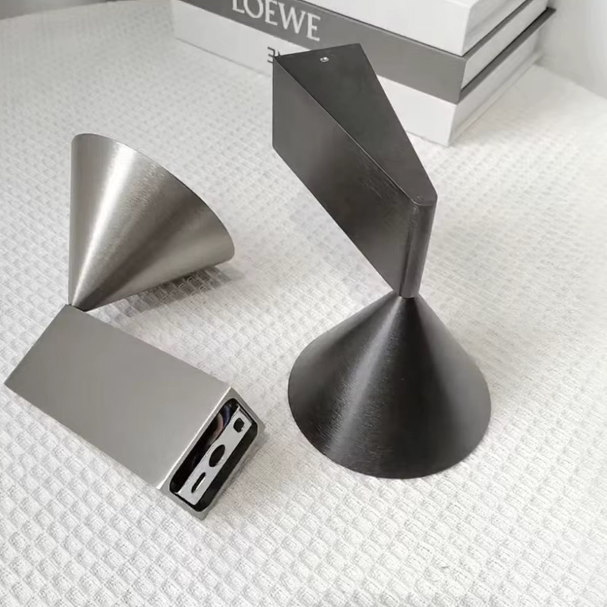 Applique Murale Milano — Aluminium Brossé & Design Minimaliste
