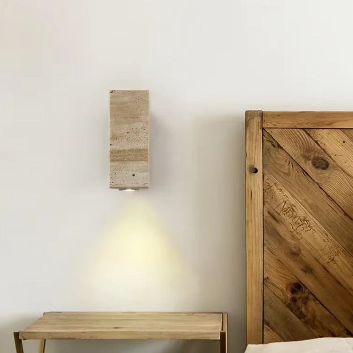 Applique Murale Sculpturale Gaïa - Travertin Naturel & Ambiance Chaleureuse