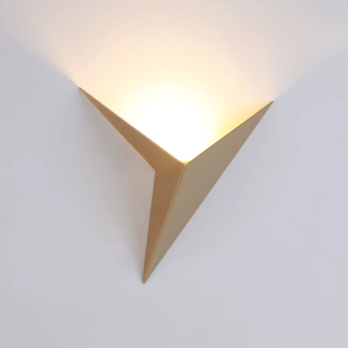 Applique Murale Minimaliste Prisme - Design Aluminium et Géométrique