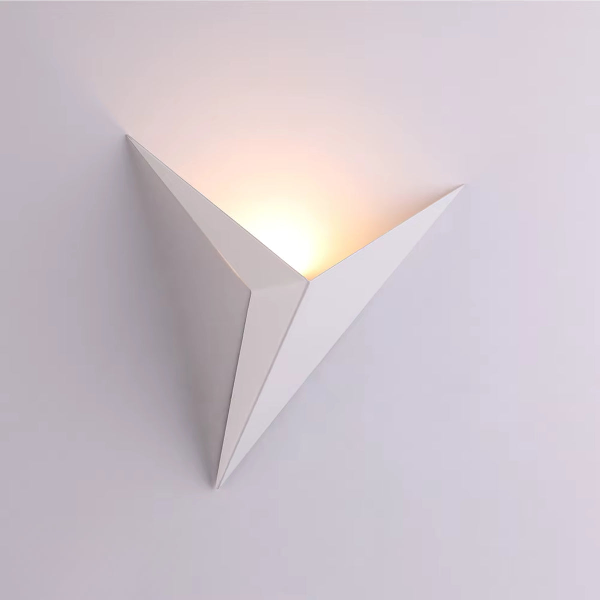Applique Murale Minimaliste Prisme - Design Aluminium et Géométrique