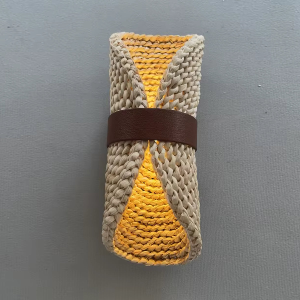 Applique Murale en Rotin Orizaba - Tissage Artisanal et Lumière Tamisée