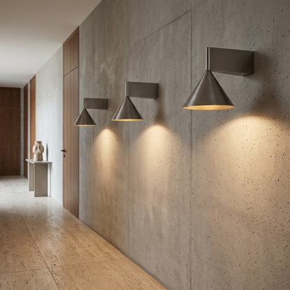 Applique Murale Milano — Aluminium Brossé & Design Minimaliste
